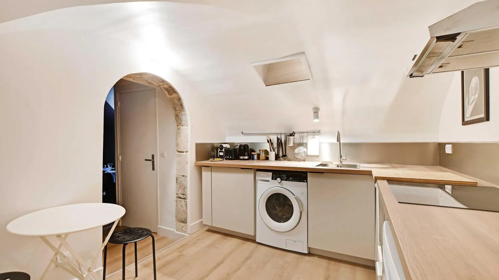 Stylish Flat In The Heart Of The City Διαμέρισμα