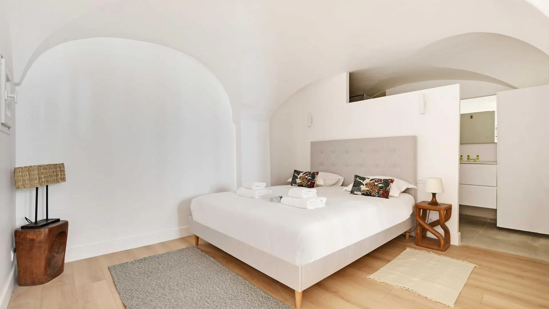 Stylish Flat In The Heart Of The City Apartment